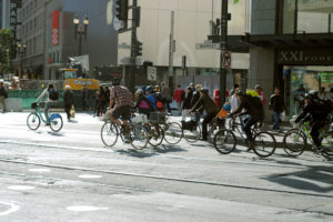 Bike commuters & public transportation mesh together in San Francisco - Image 4