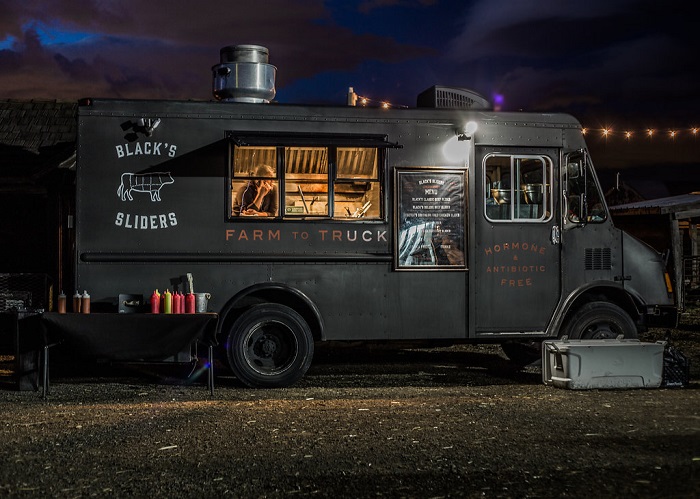Food Truck Friday with Petersen Family Farm