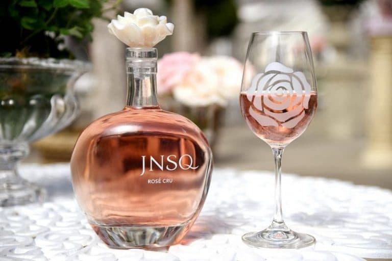 JNSQ : A Most Beautiful Bottle of Wine