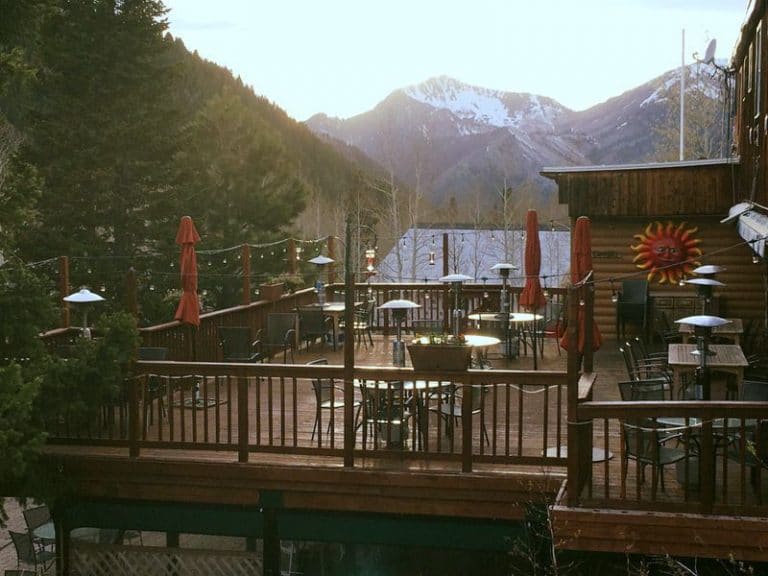 Silver Fork Lodge & Restaurant patio