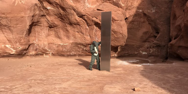 Mysterious Monolith found in Utah desert. Digital Sleuths Find Location