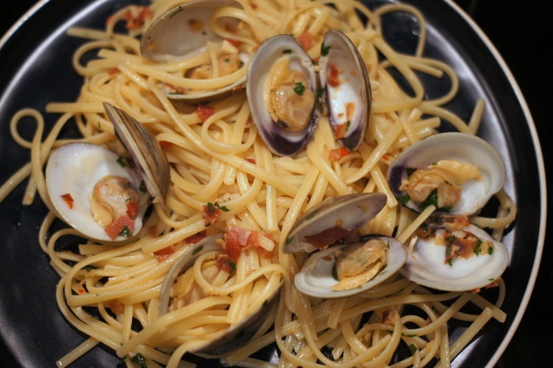 Linguine with Pancetta and Clams
