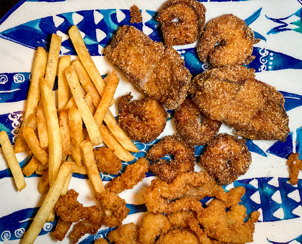 Saturday Night Fish Fry: Easy, Crispy Fried Fish Recipe for Seafood Lovers