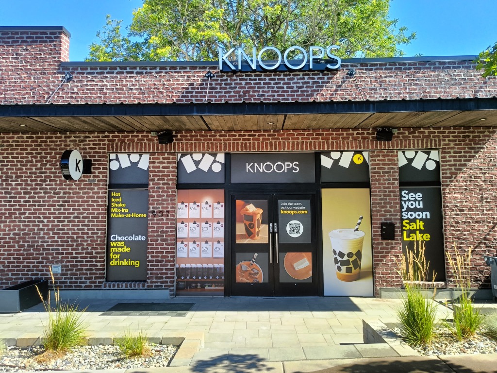 A Taste of the UK Comes to Utah: KnoopsOpens Its First US Location